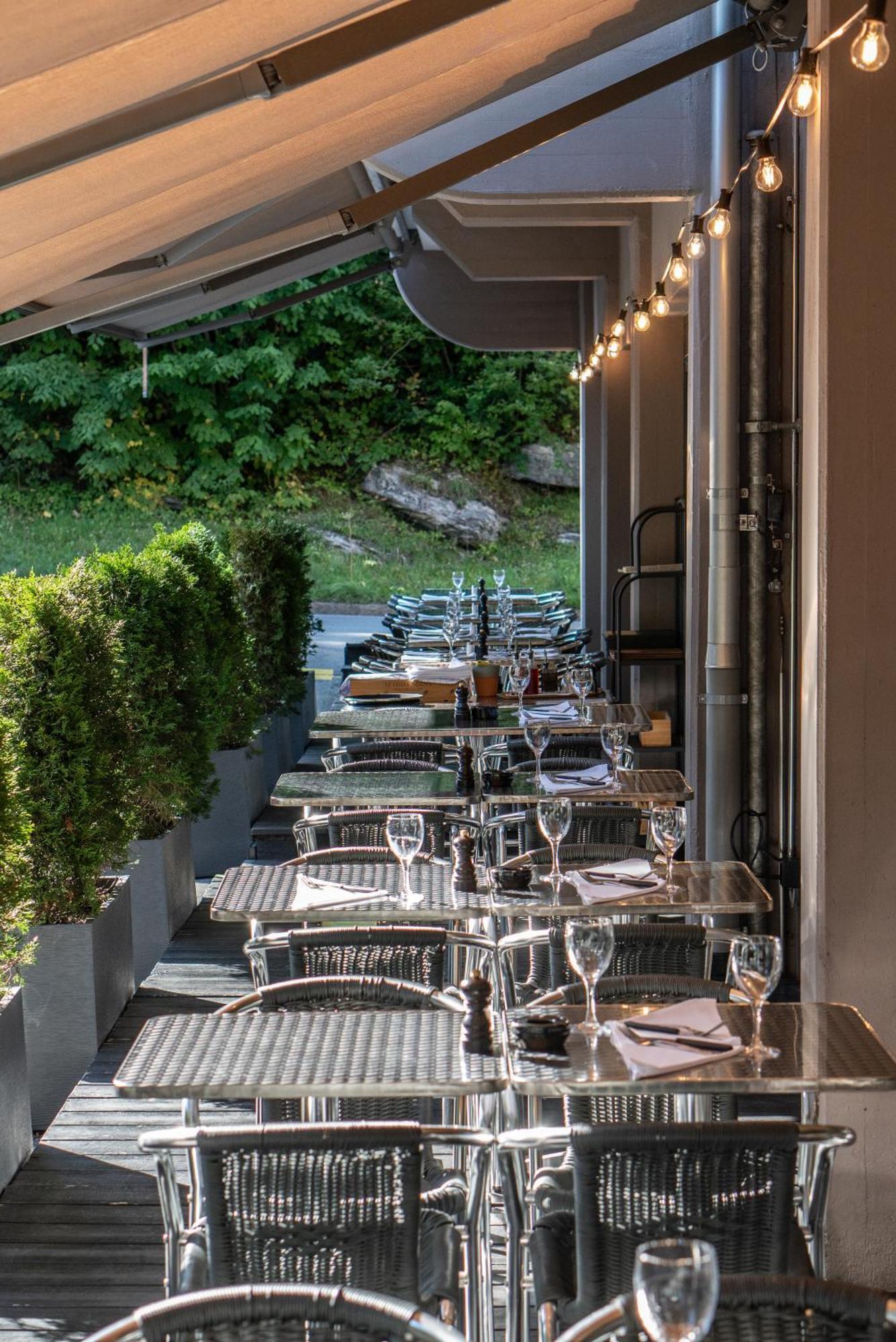 Studio Im Hotel Des Alpes Flims Exteriör bild